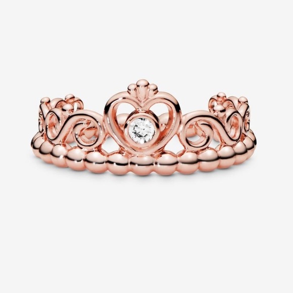 Princess Tiara Crown Ring - Picture 3 of 4